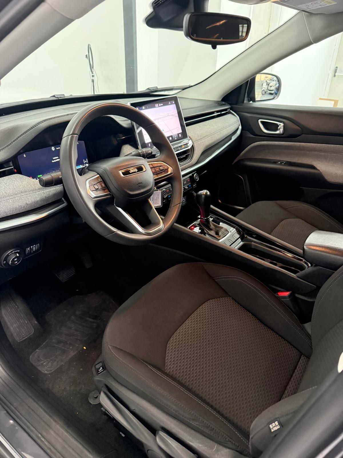 Jeep Compass 1.3 Turbo T4 2WD Business