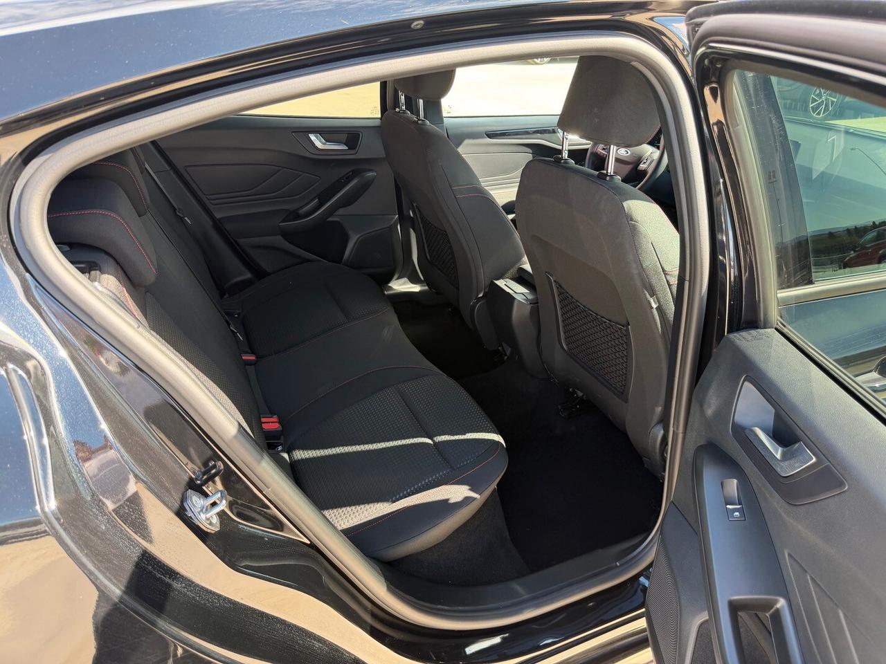 Ford Focus 1.5 EcoBlue 115 CV automatico 5p. ST-Line