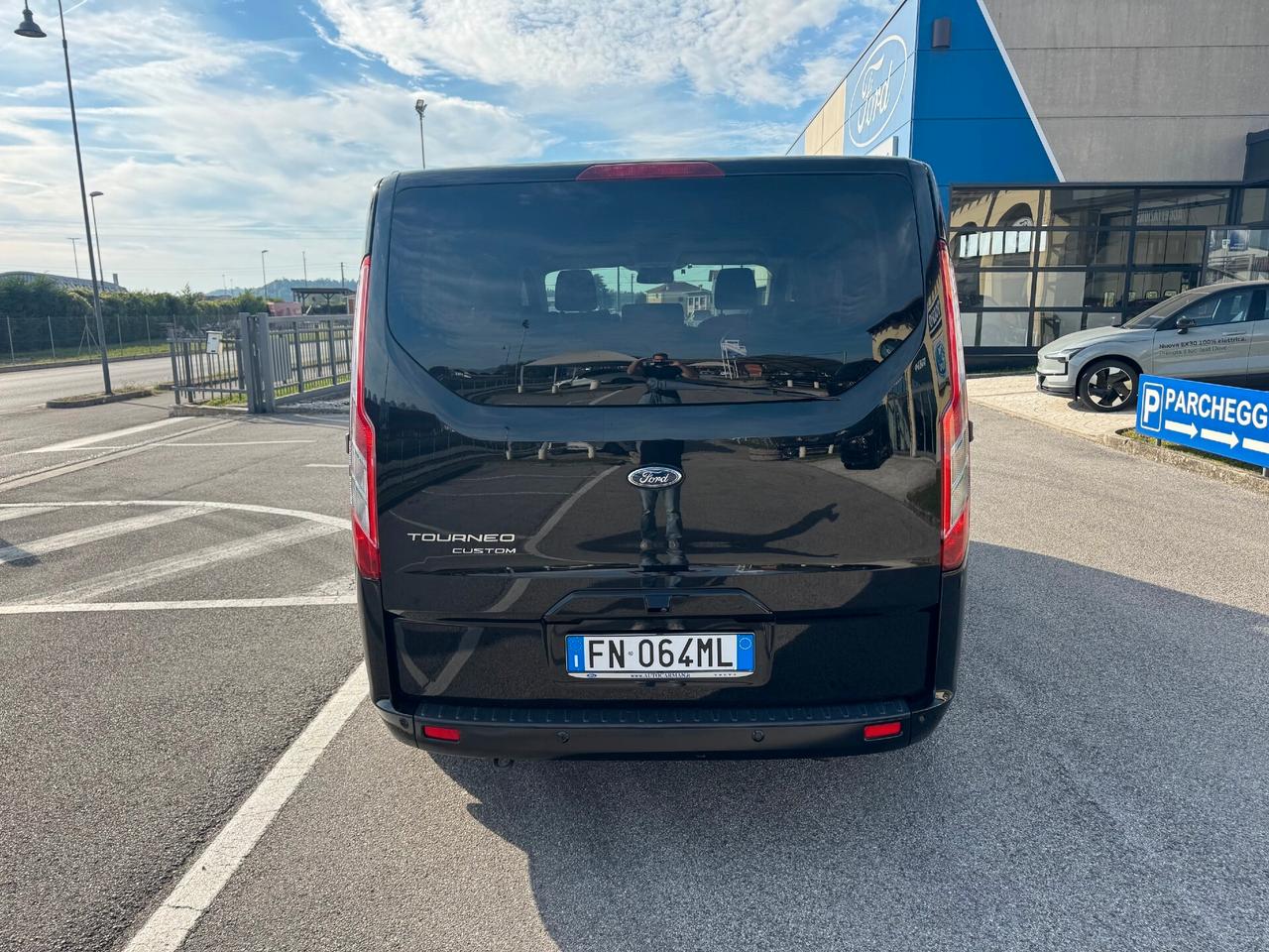 Ford Tourneo Custom Tit 2.0 TDCi 170CV Automatico PC 8posti