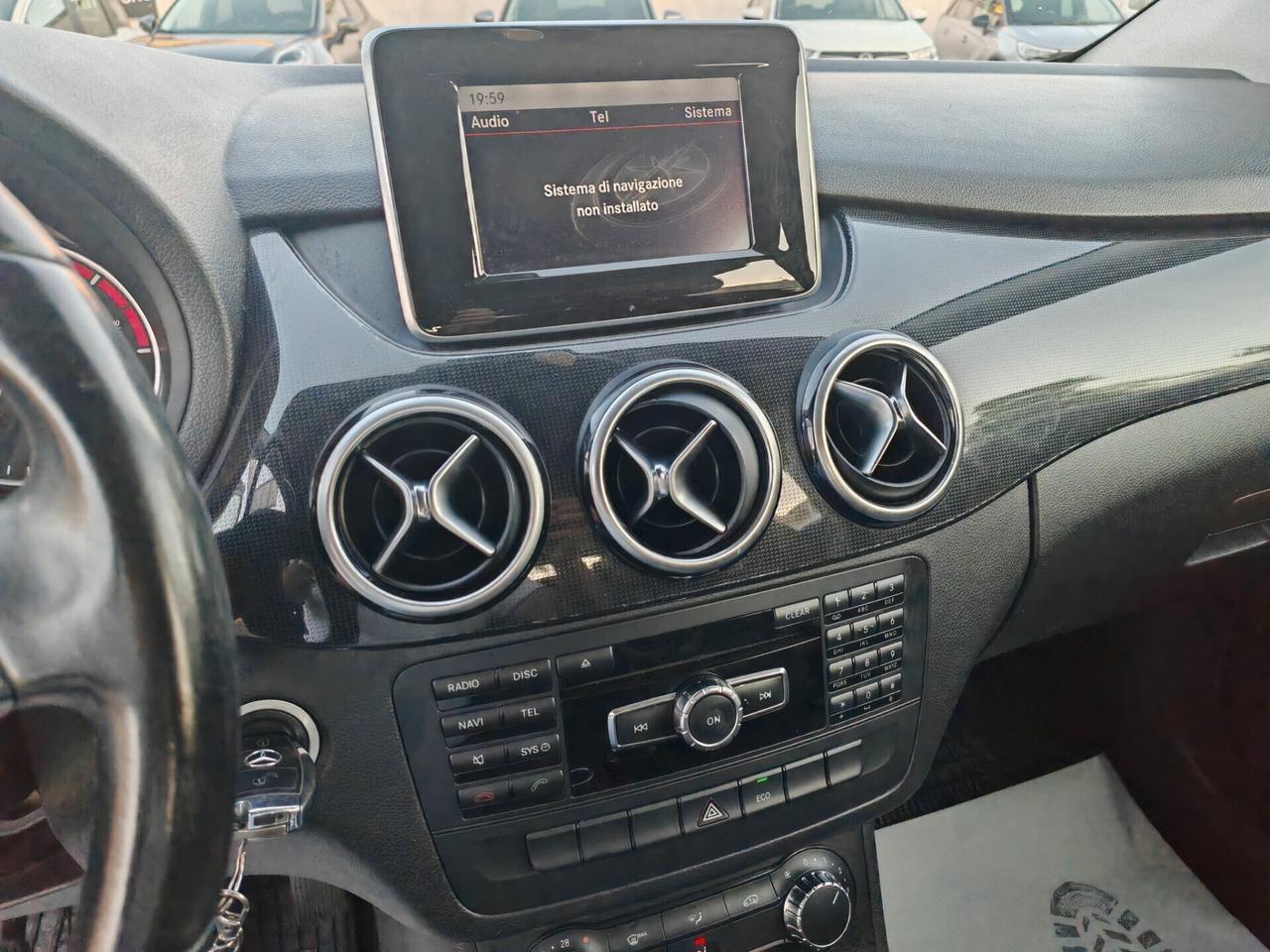 Mercedes benz classe B 180cdi fulll 2013