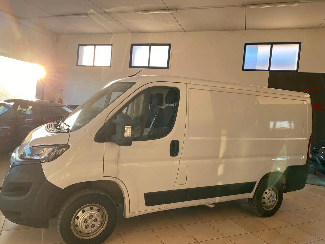 PEUGEOT Boxer 330 2.2 BlueHDi 140 S&S PC-TN Furgone