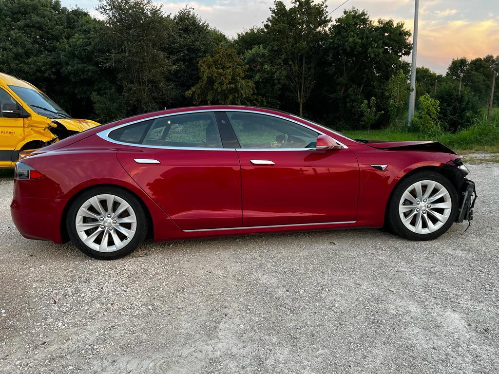 Tesla Model S Model S 75D