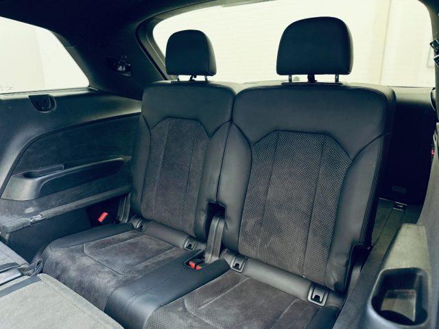 AUDI Q7 3.0 TDI 272 CV Quattro S line - 215.000 Km
