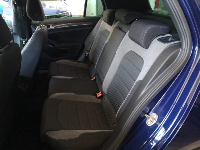 VOLKSWAGEN Golf 2.0 TDI 5p. Executive BlueMotion Technology R LINE