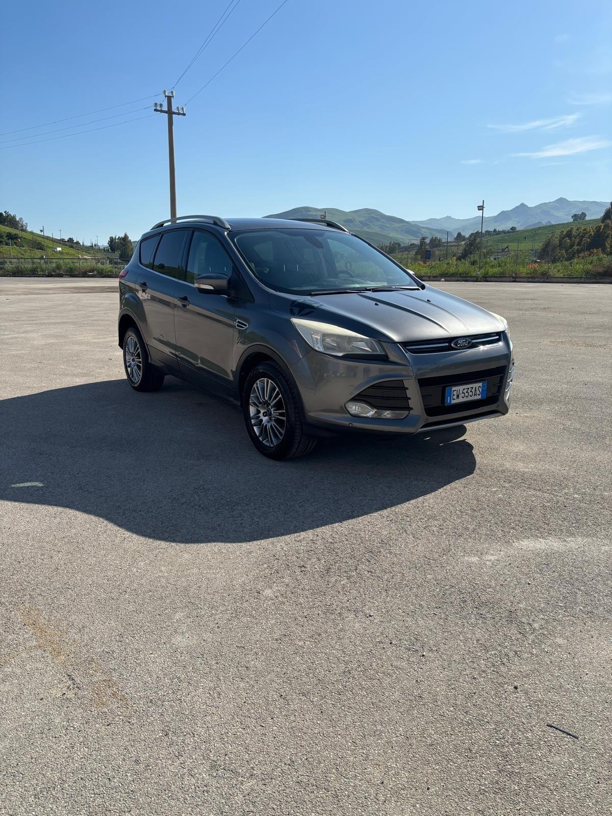 Ford Kuga 2.0 TDCI 140 CV 2WD Titanium