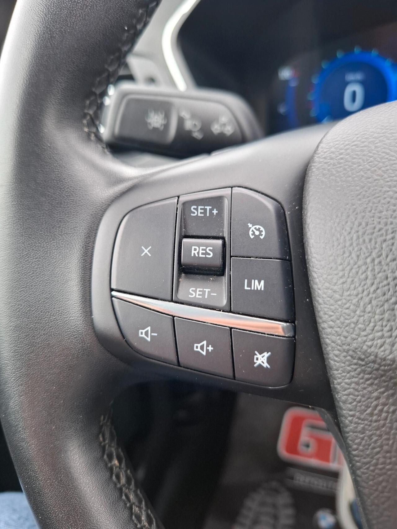 Ford Kuga 1.5 -120 CV-TITANIUM *LED-NAVY-VIRTUAL*