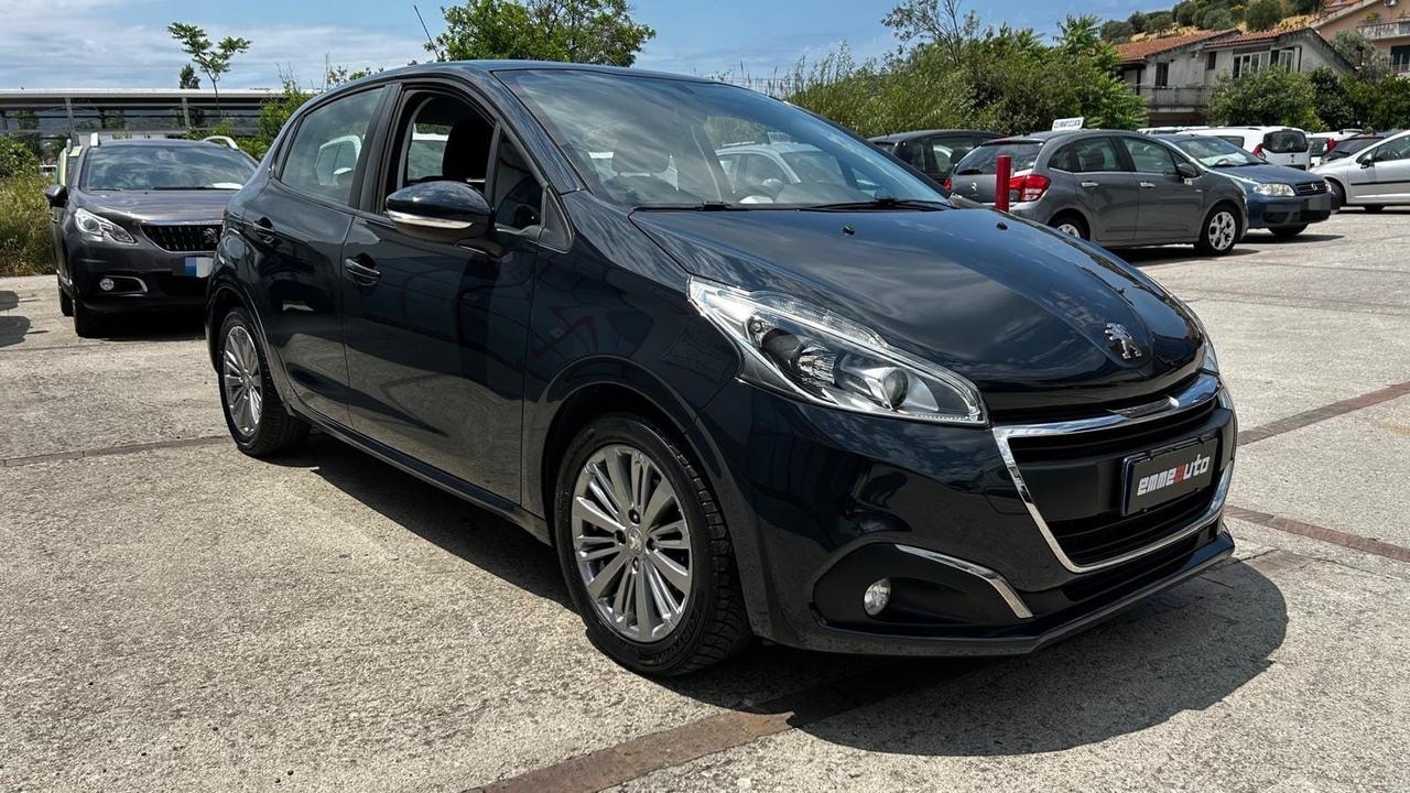 Peugeot 208 BlueHDi 75cv