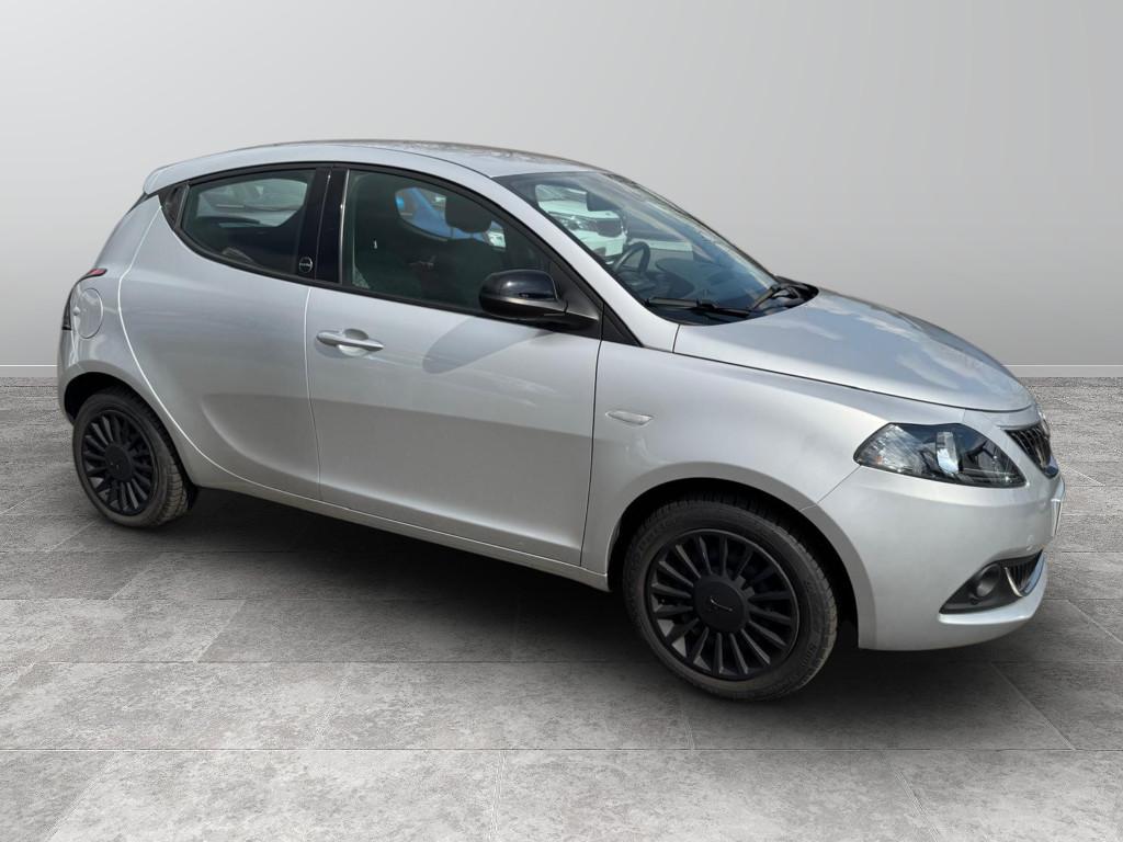 LANCIA Ypsilon III 2021 - Ypsilon 1.0 firefly hybrid Silver s&s 70c