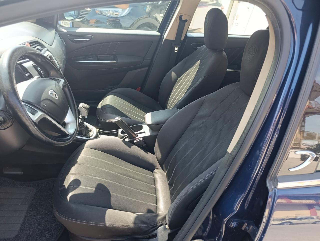Lancia Delta 1.6 MJT DPF Platino