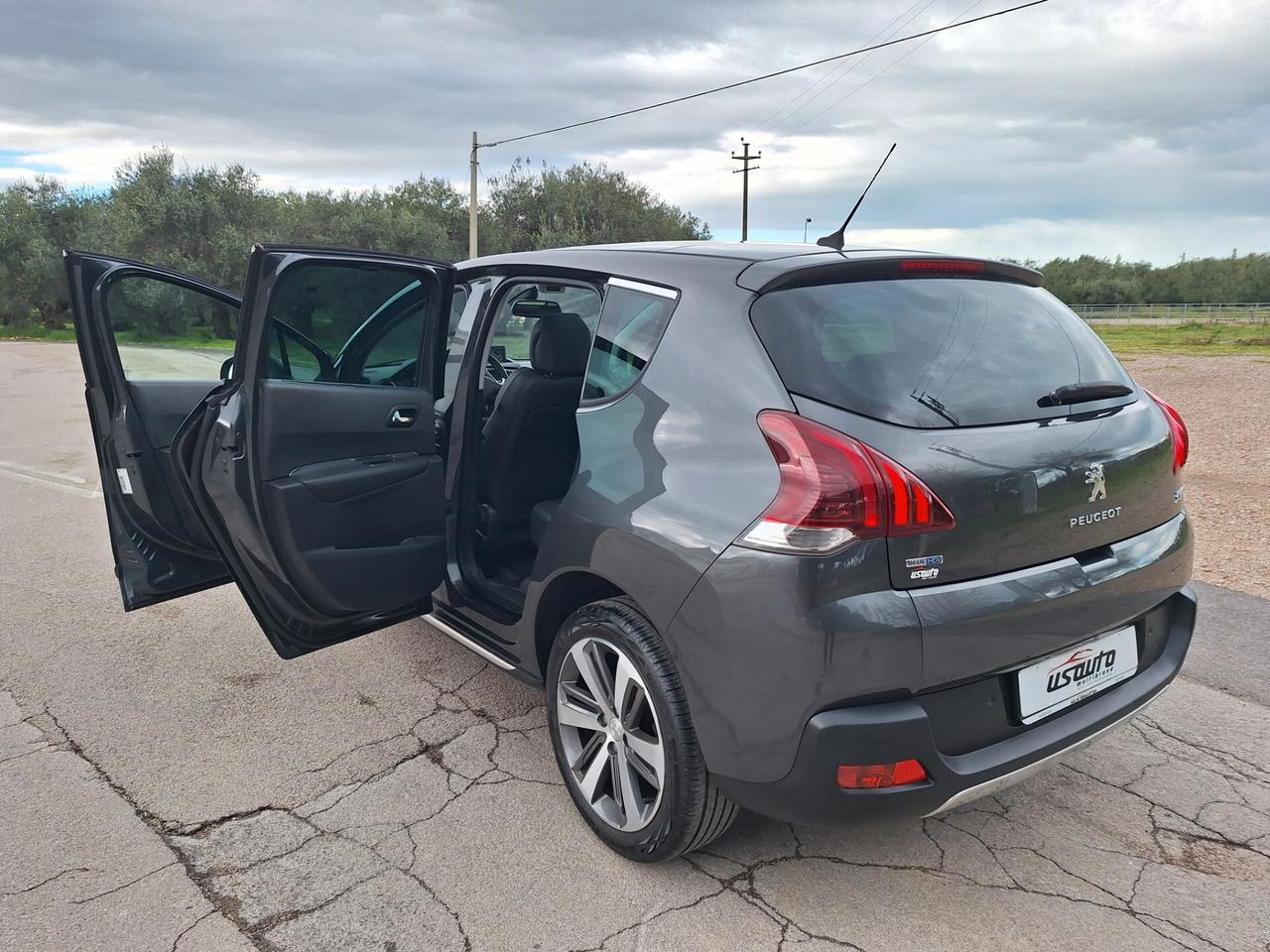 Peugeot 3008 BlueHDi 120 Allure TETTO NAVI