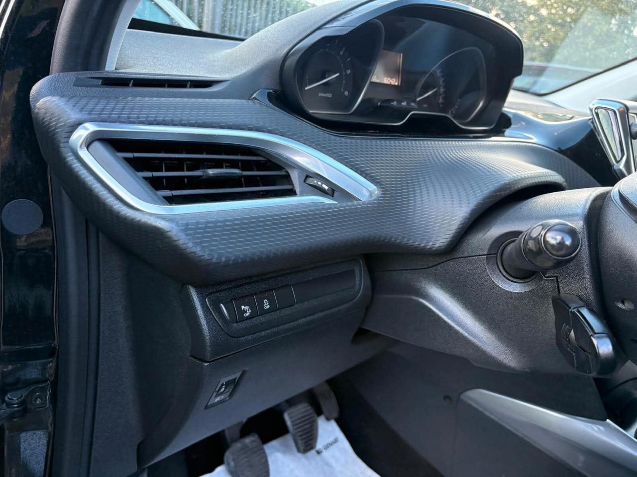 Peugeot 2008 BlueHDi 100 Active