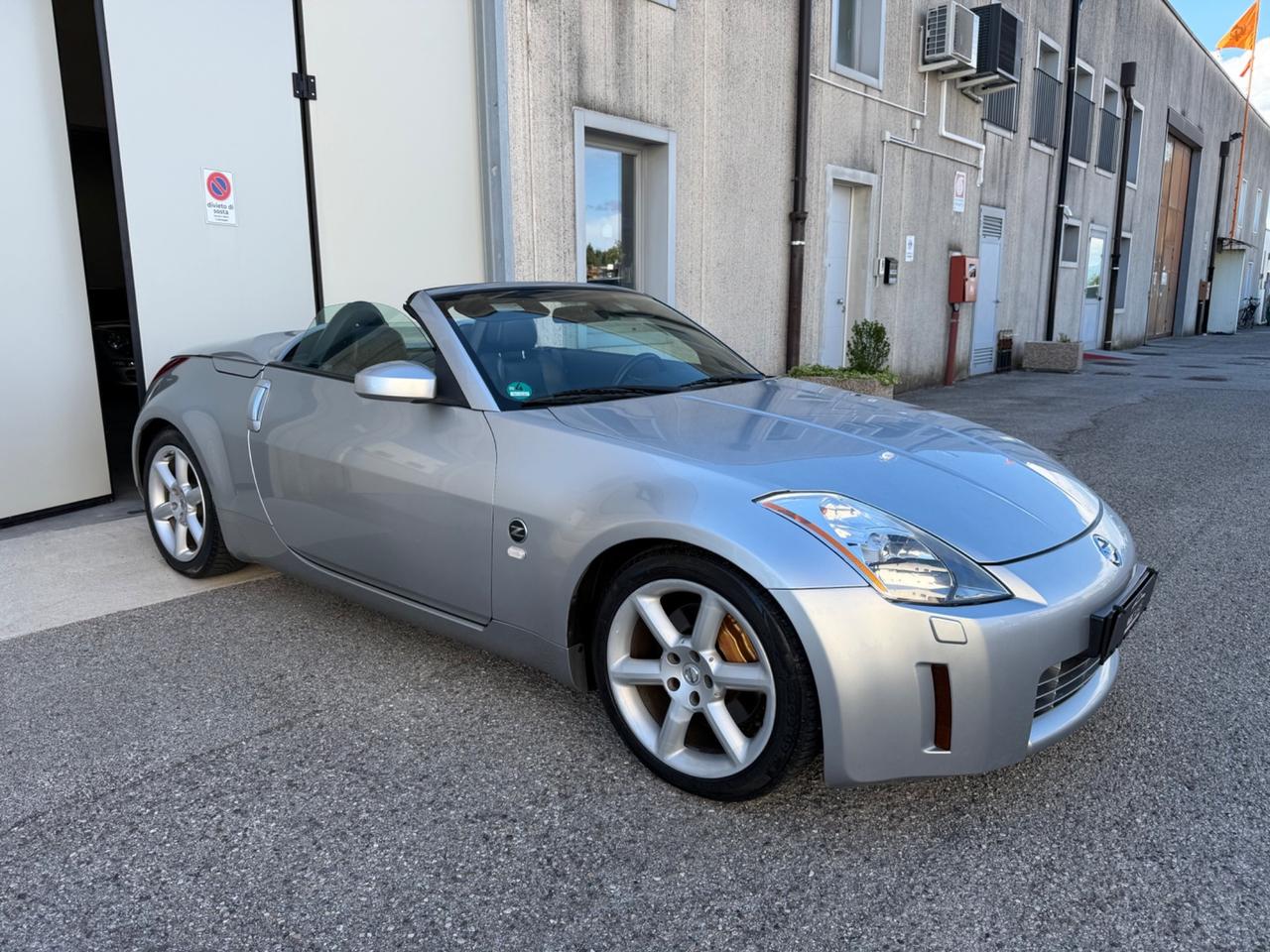 Nissan Z 350Z Roadster 3.5 V6 Lev 2