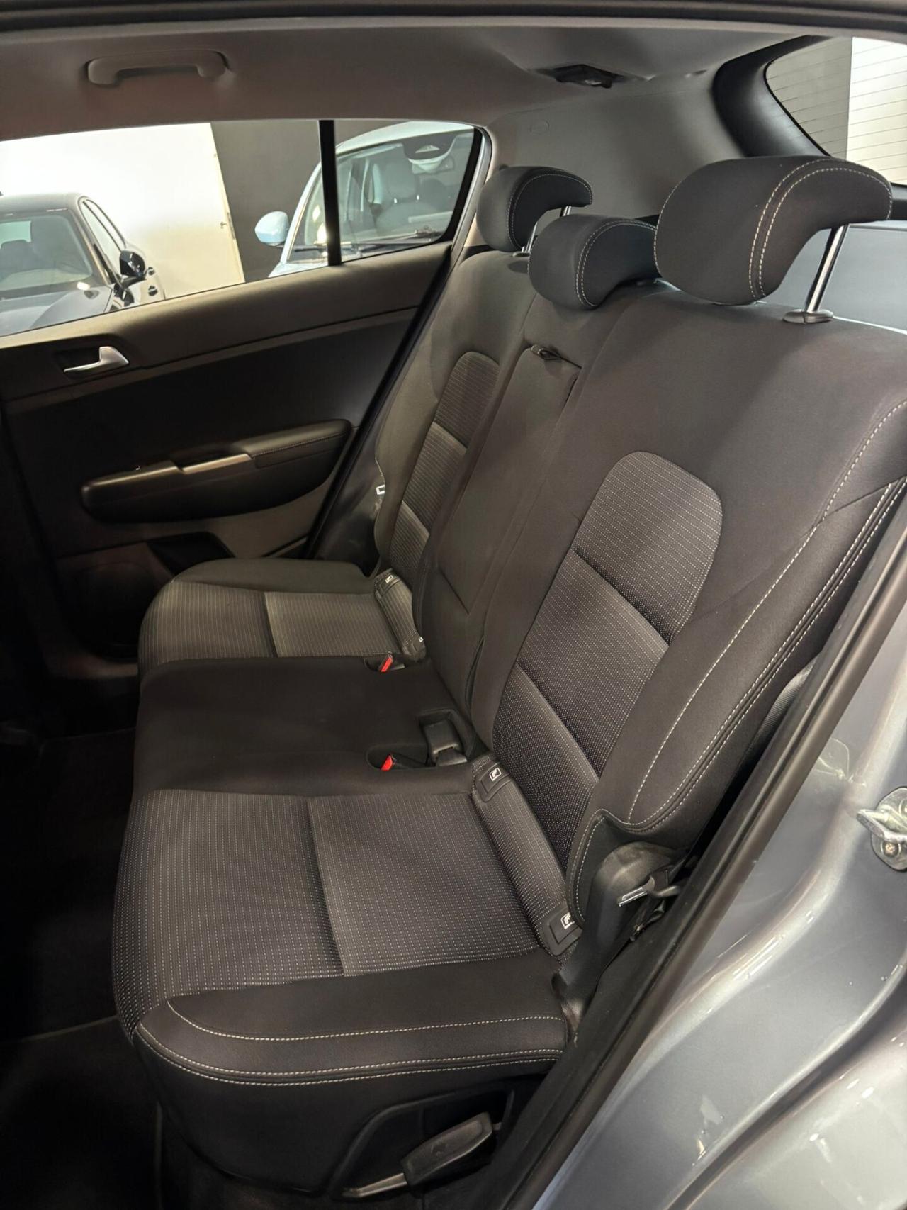 Kia Sportage 1.6 CRDI 136 CV 2WD Mild Hybrid Black Edition