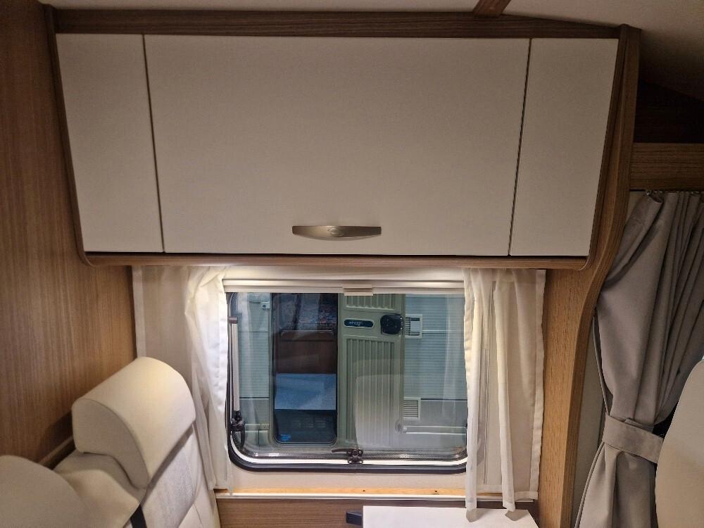 CAMPER VAN CARADO V132