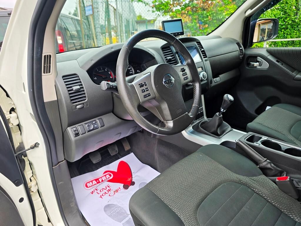 Nissan Navara 2.5 dCi 190CV 4 porte Double Cab LE