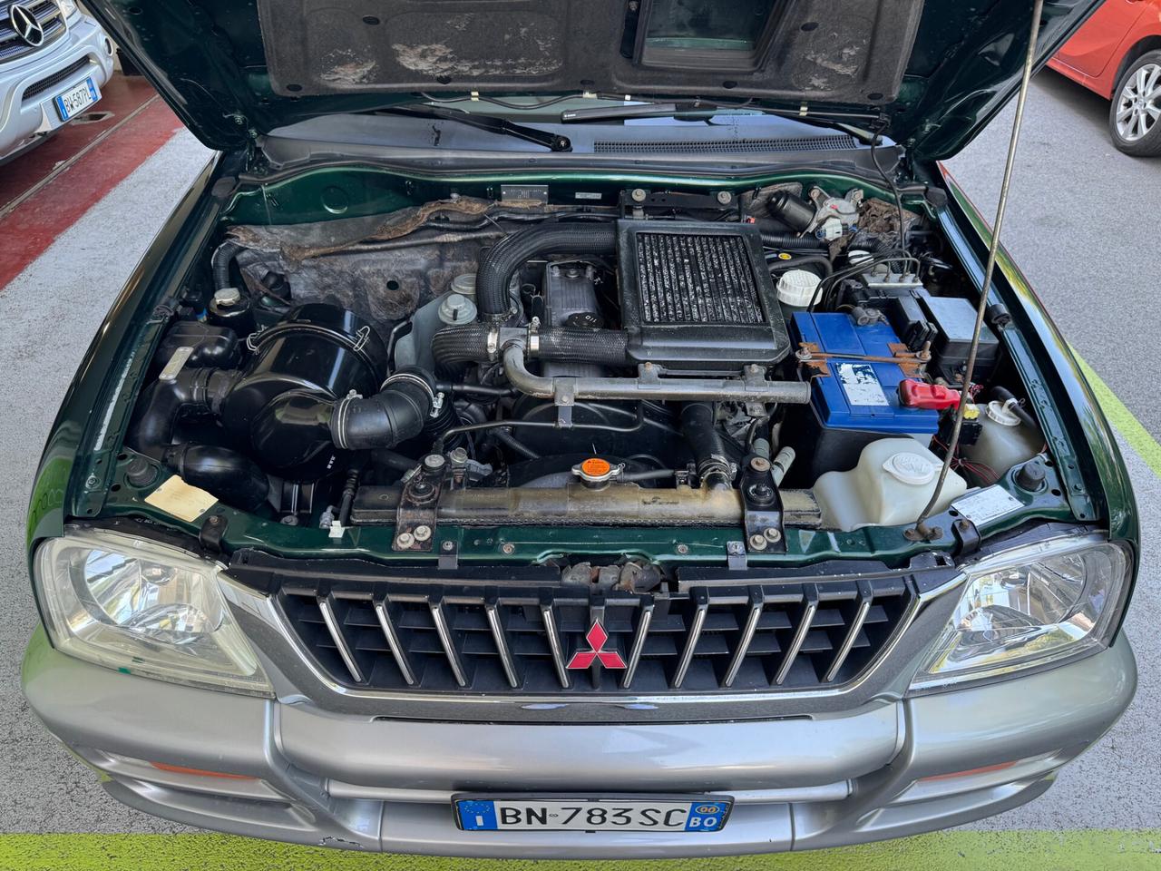 Mitsubishi L200 2.5TDI 4WD DC GLS GARANZIA 24 MESI