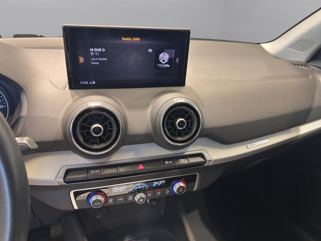 Audi Q2 30 2.0 tdi Business s-tronic