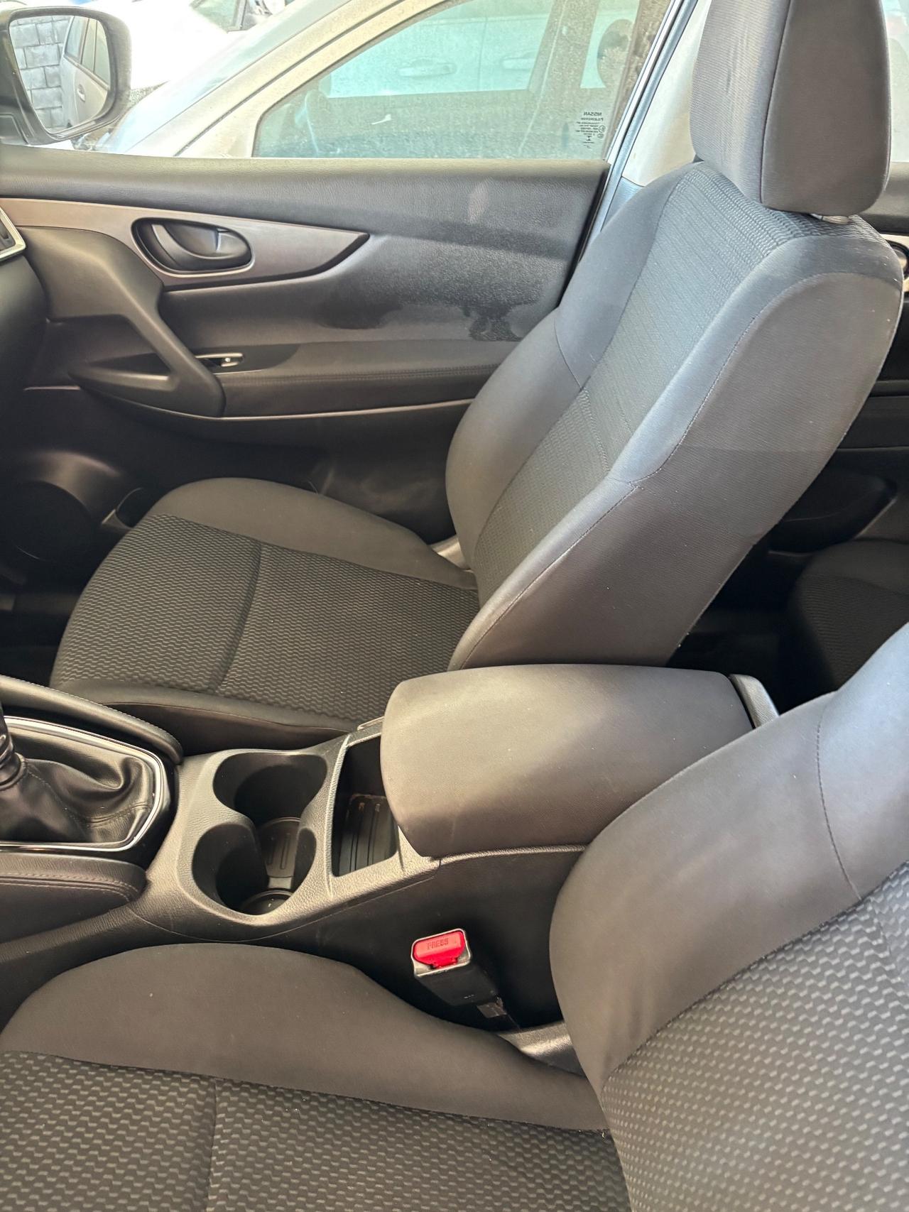 Nissan Qashqai 1.5 dCi Visia