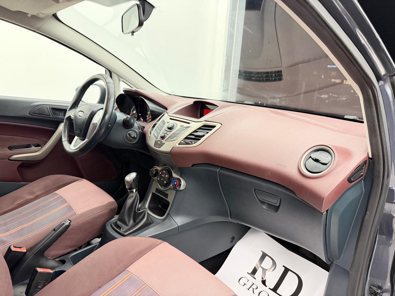 Ford Fiesta 5p 1.4 tdci Ambiente okneopatentati