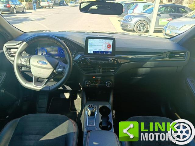 FORD Kuga 2.5 Full Hybrid 190 CVT 2WD ST-Line Design