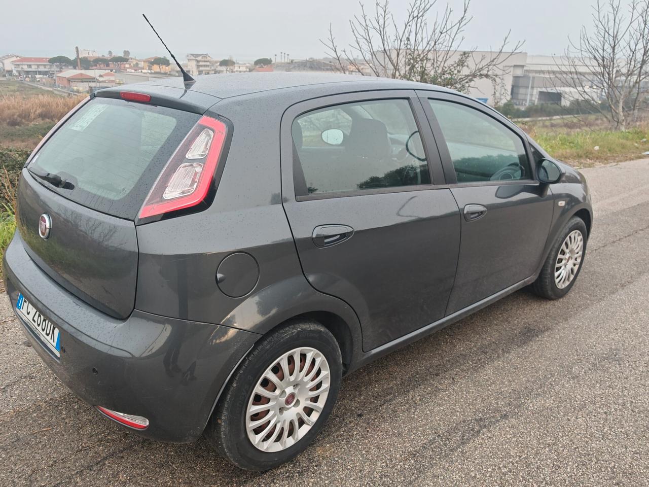 Fiat Punto Evo 1.3 MJT 85CV OK NEOPATENTATI .