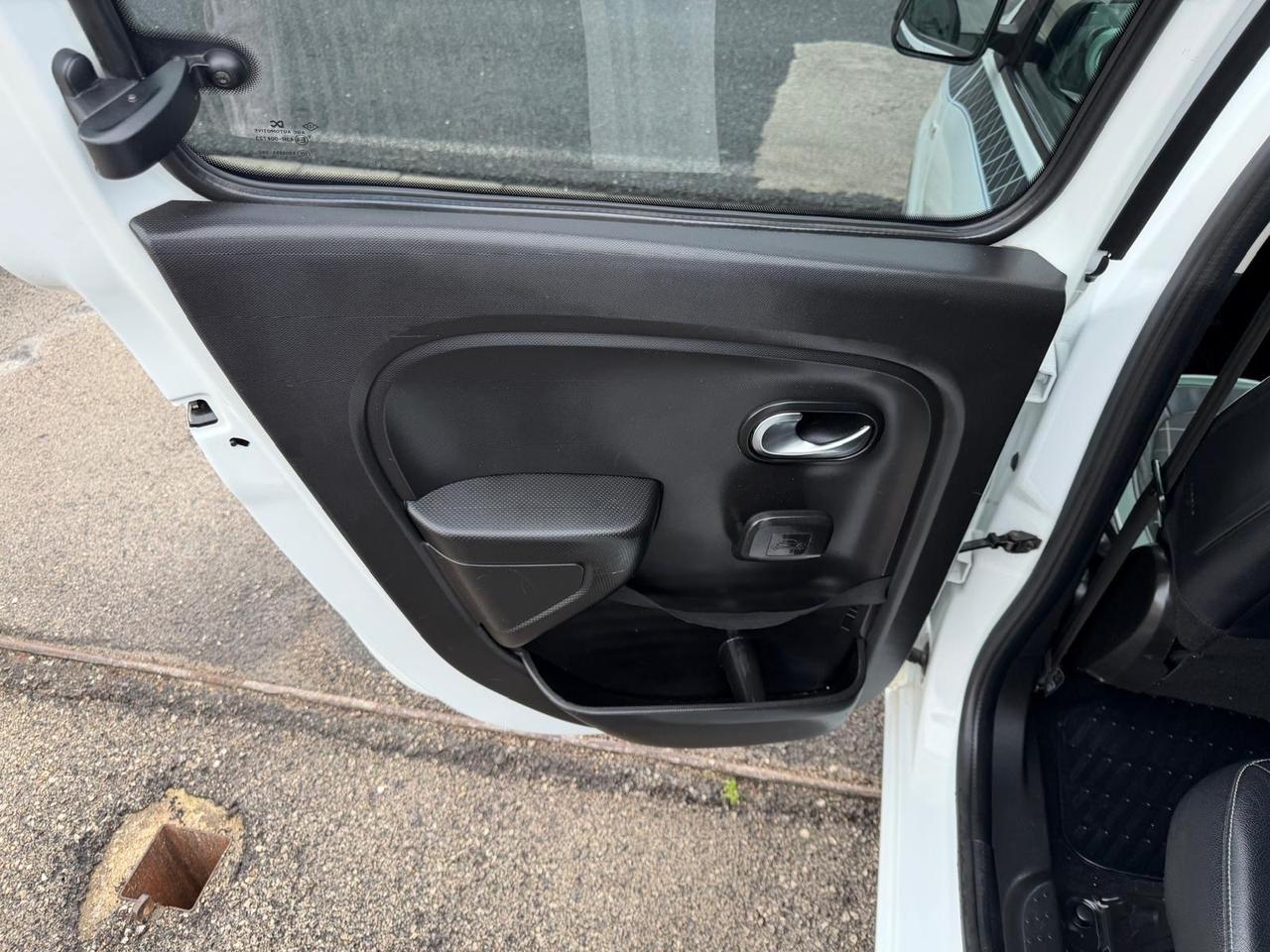 RENAULT TWINGO 1.0 BENZINA 90 (CV) 2018