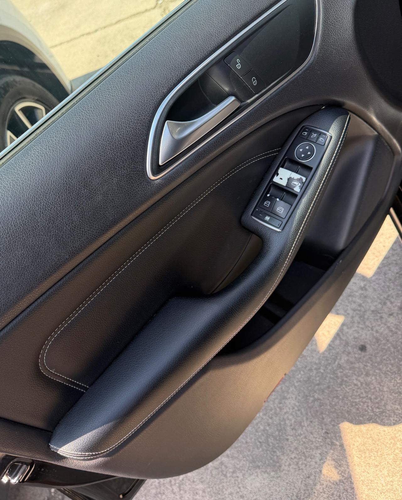 Mercedes-benz B 180 CDI 109CV Automatic Premium
