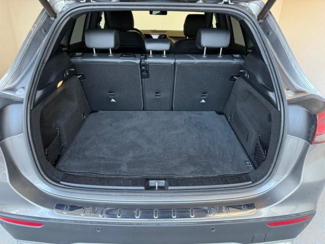 MERCEDES-BENZ GLA 200 d Automatic Sport