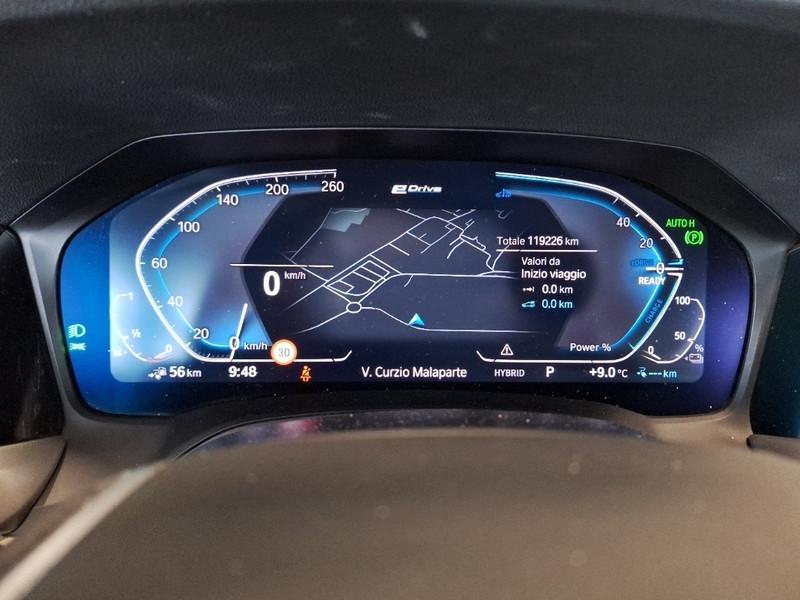 BMW 330 Business Advantage aut. 4 PORTE BERLINA