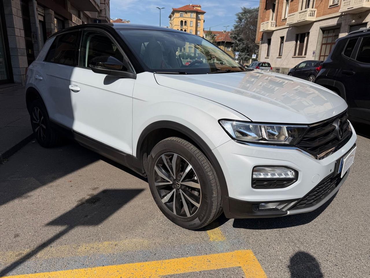 Volkswagen T-Roc 1.5 TSI Life #10070