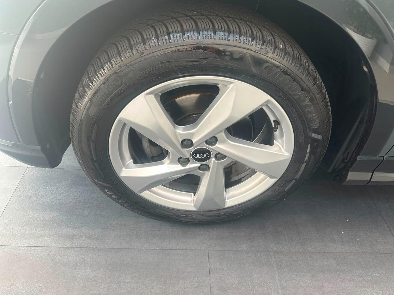 Audi Q3 35 TDI S tronic Business Advanced