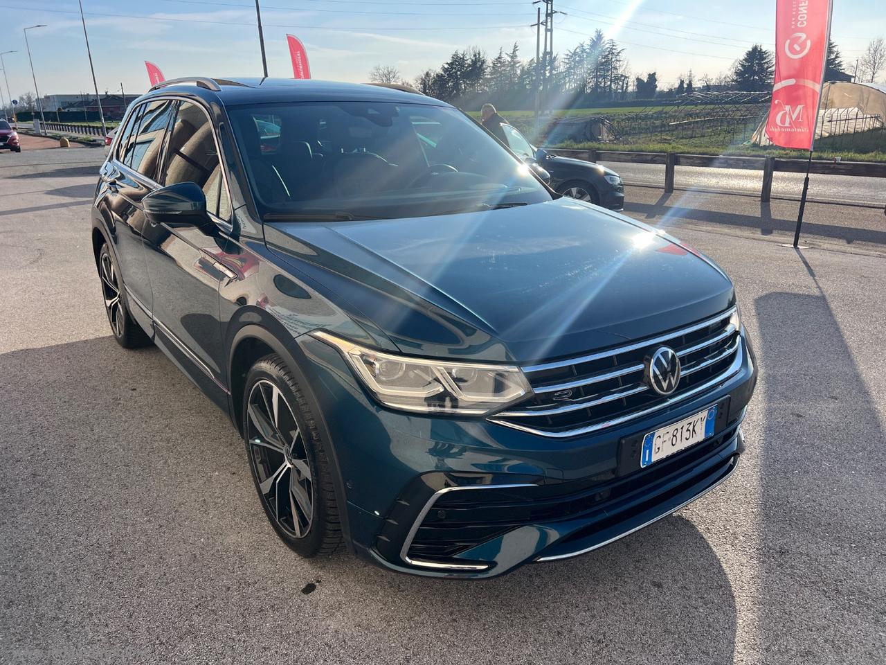 VOLKSWAGEN Tiguan 2.0 TDI 150CV SCR DSG R-Line TETTO CERCHI 20 NUOVO MODELLO