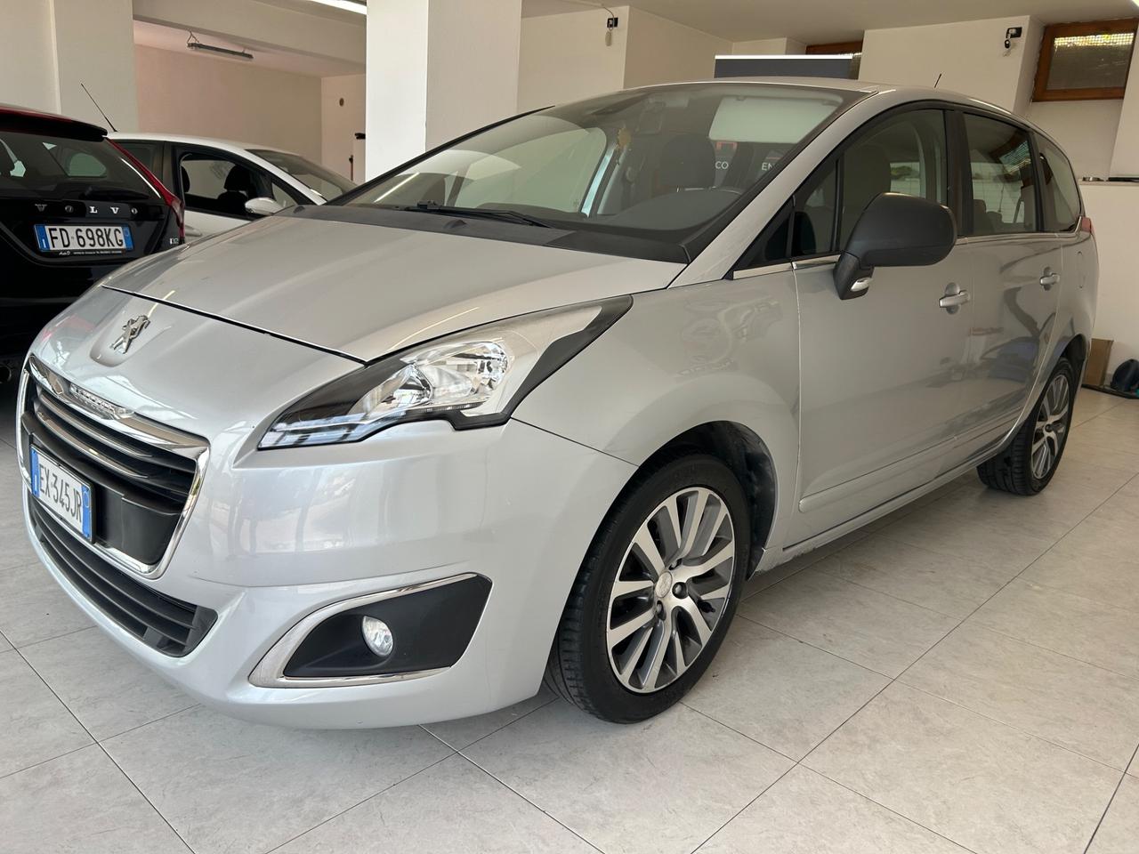 Peugeot 5008 2.0 HDi 163CV 7posti