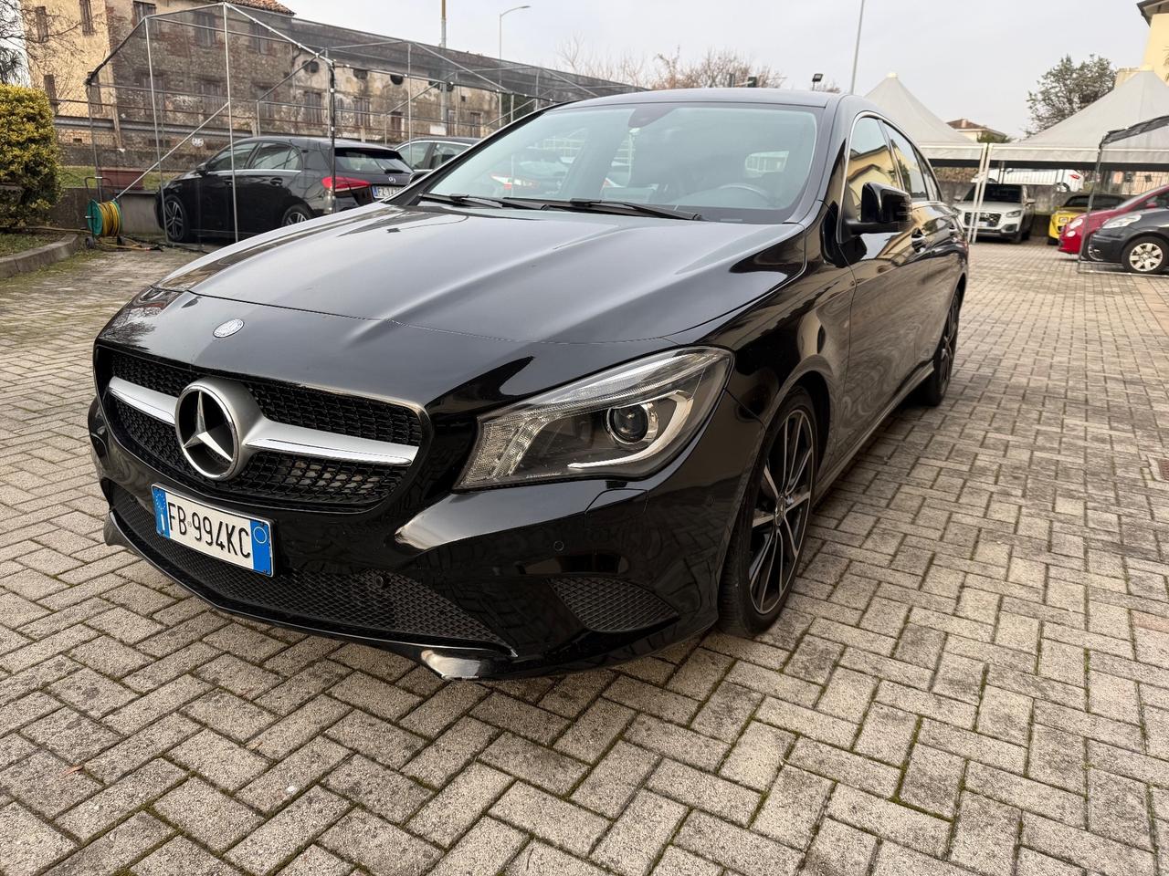 Mercedes-benz C 220 Dark night Premium