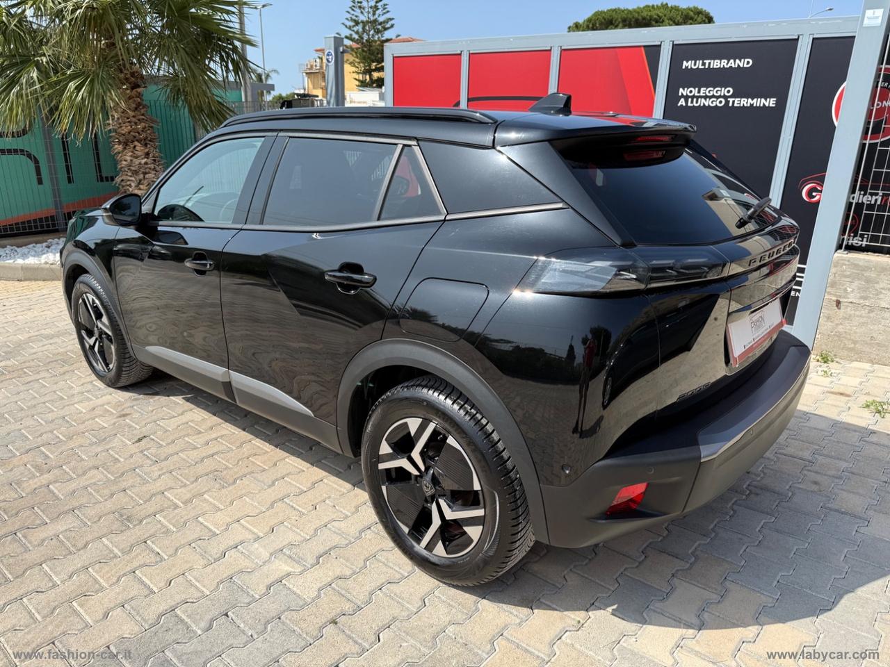 PEUGEOT 2008 PureTech 100 S&S Allure
