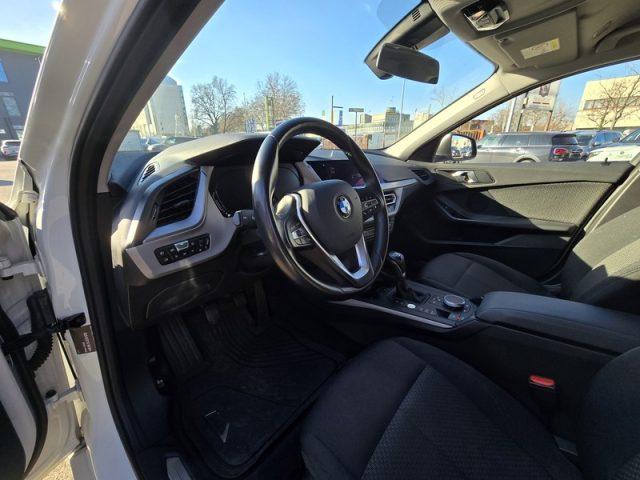 BMW 118 i 5p. PERMUTE