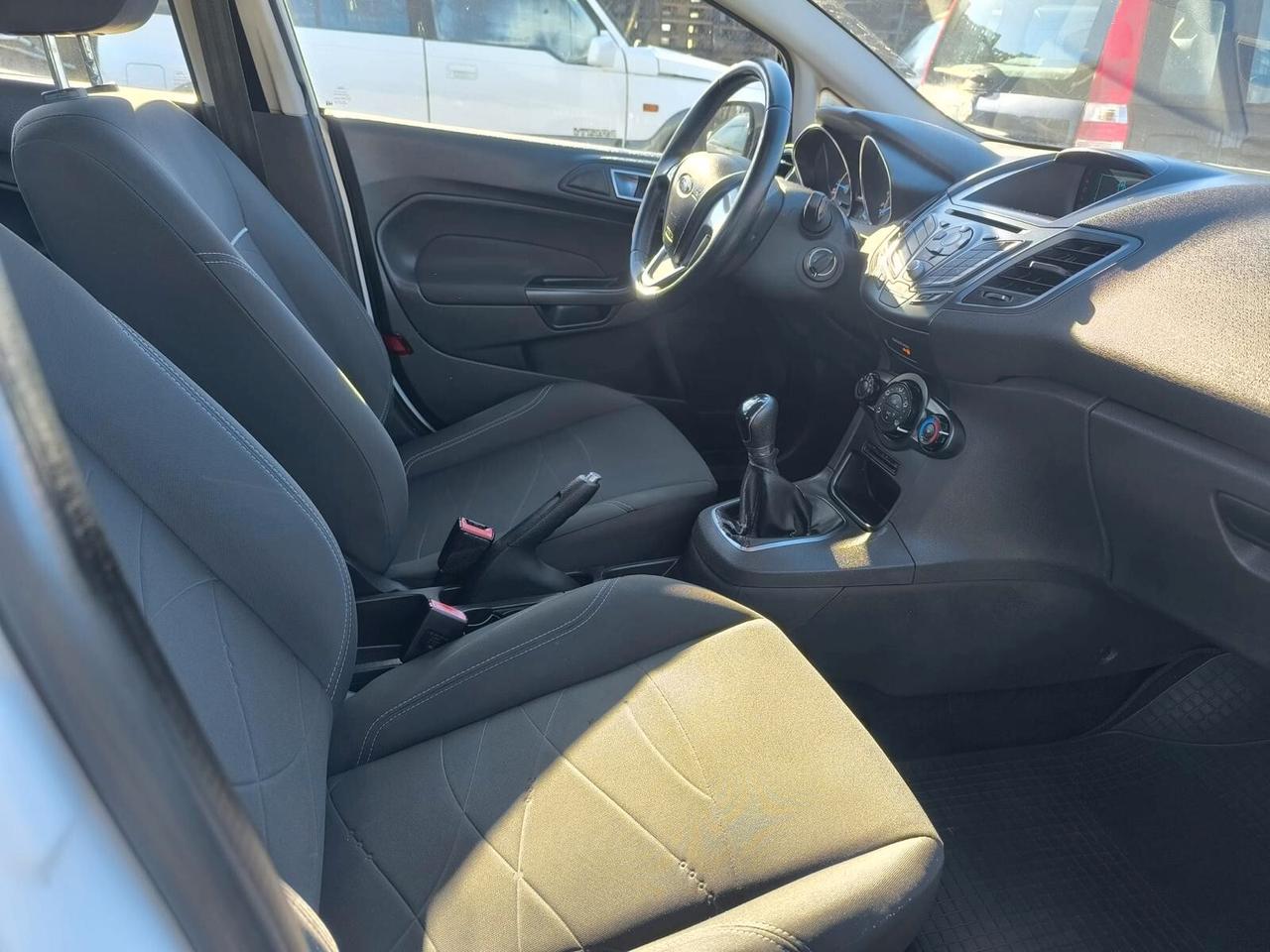 Ford Fiesta 1.5 TDCi 75CV 5 porte Black & White Edition