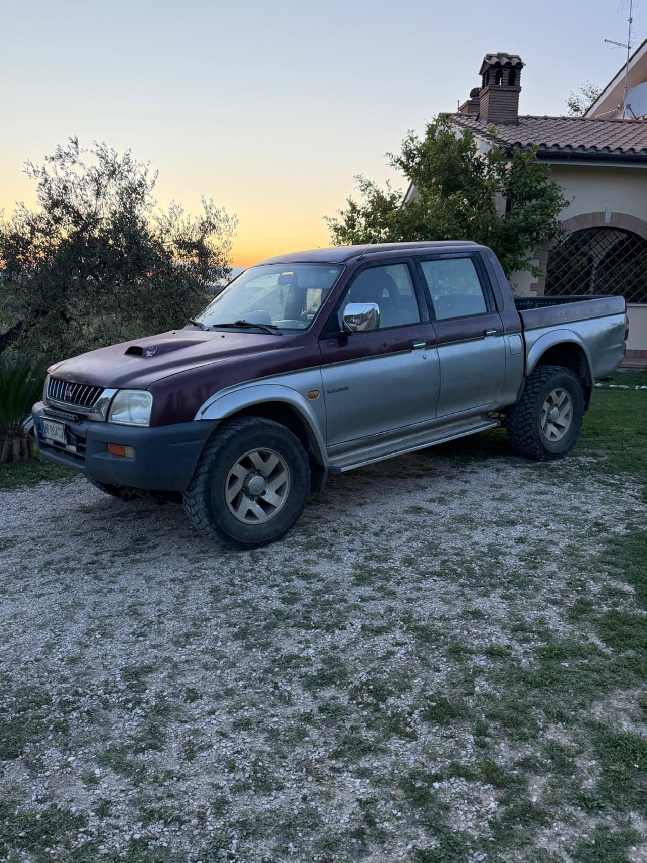 Mitsubishi L200 2.5 TDI 4WD Club Cab Pick-up GL