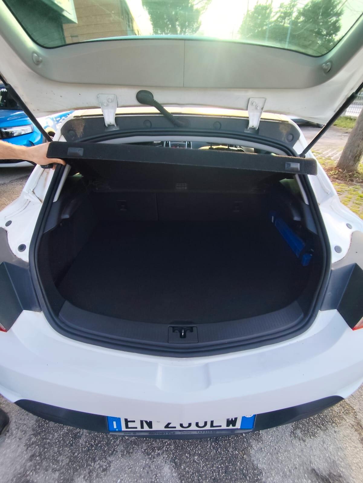 Opel Astra GTC 1.4 Turbo 140CV S&S 3 porte Cosmo