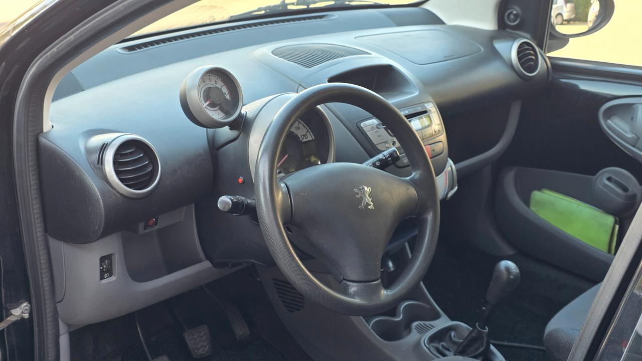 Peugeot 107 1.0 68CV 5p. Urban Move
