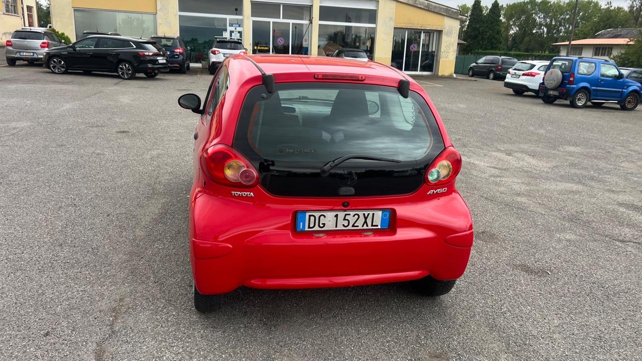 Toyota Aygo 1.0 12V VVT-i 3 porte Sol