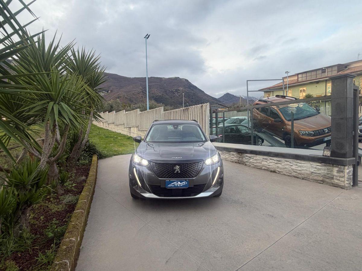 PEUGEOT - 2008 - BlueHDi 100 S&S Allure