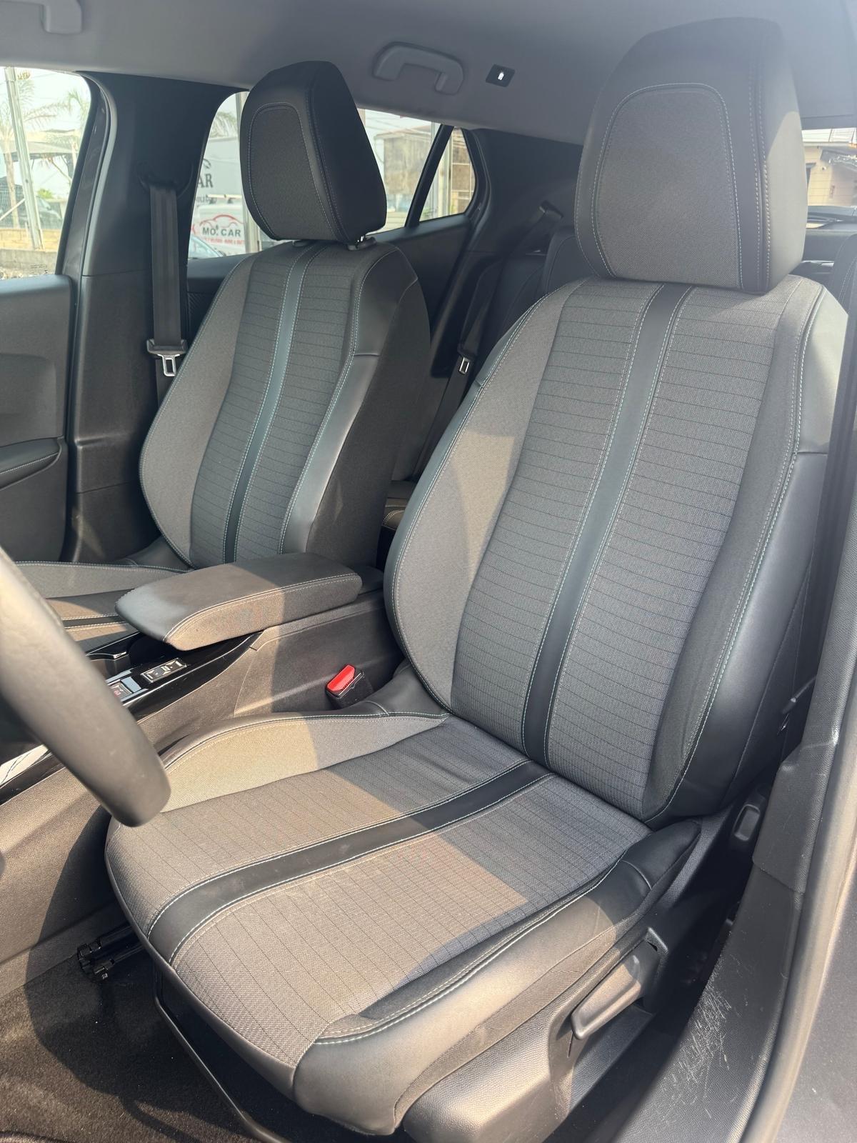Peugeot 2008 BlueHDi 110 S&S Allure Pack
