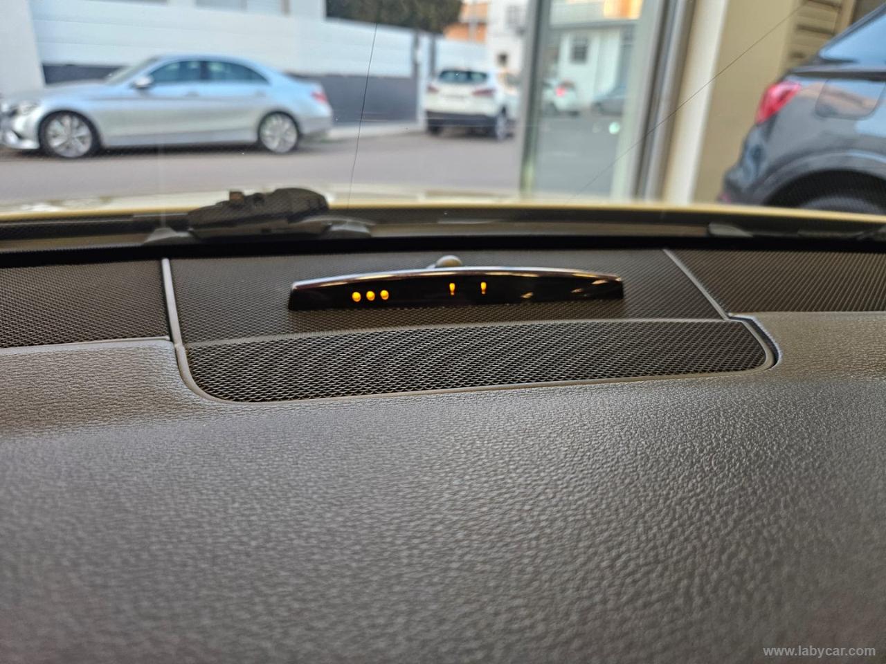 MERCEDES-BENZ E 220 CDI Cabrio BlueEFF. Avantgarde