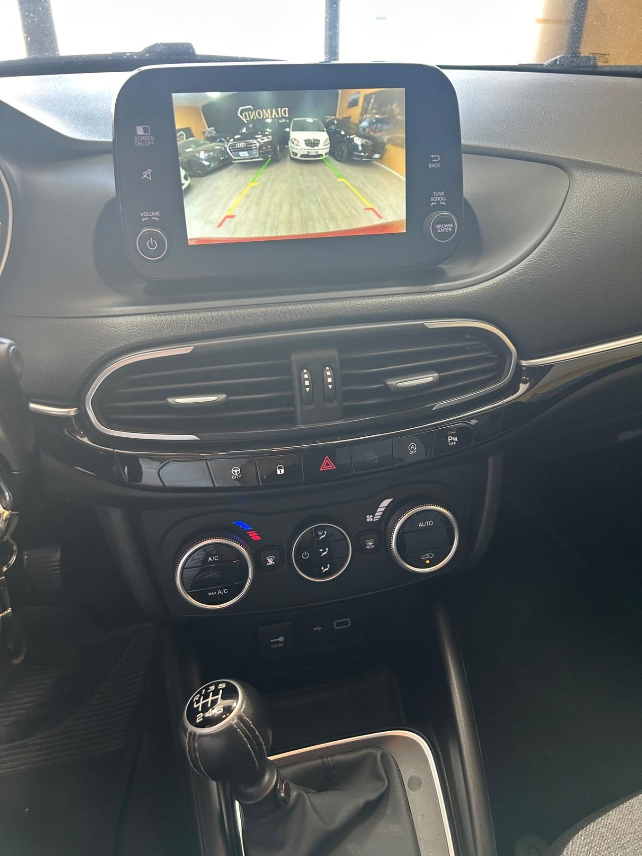 FIAT TIPO CROSS 1.6 Mjet 130 cv “PERFETTA”-2022