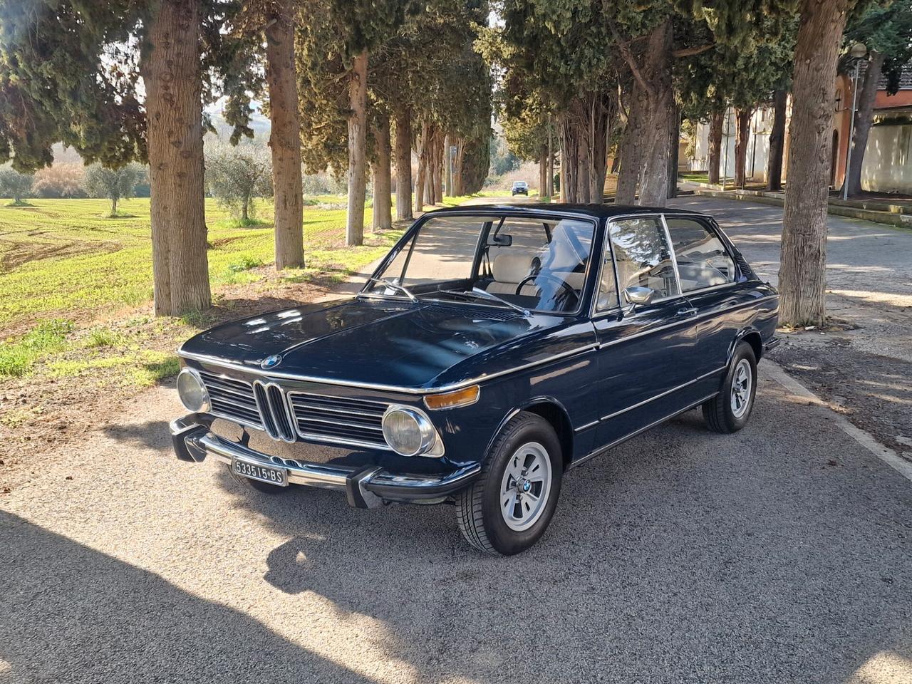 Bmw 2002 Tii - Book Service 5 speed