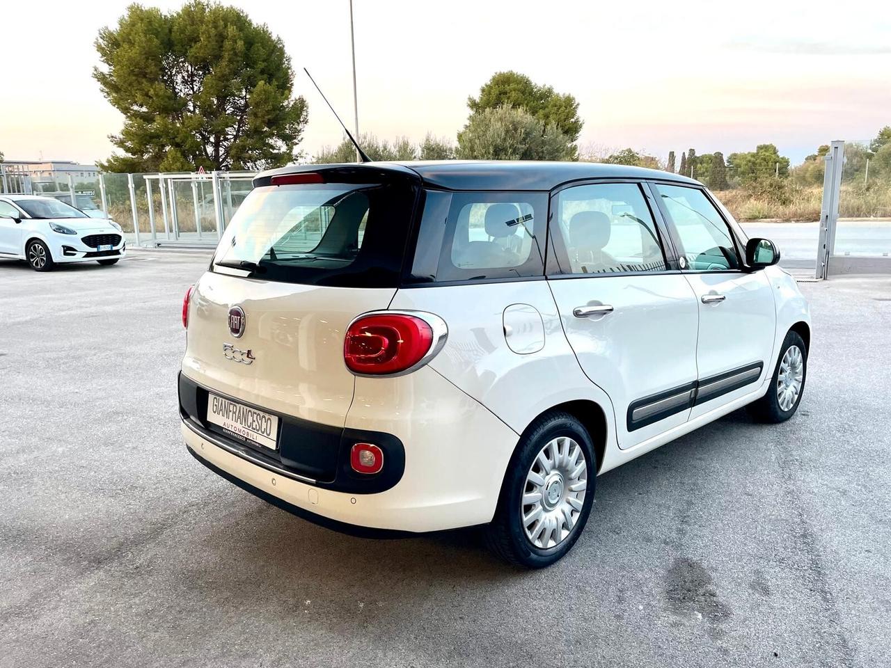 Fiat 500L Living 1.6 MJT 105cv Pop Star