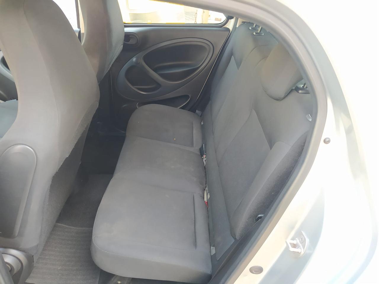 Smart ForFour 70 1.0 Youngster