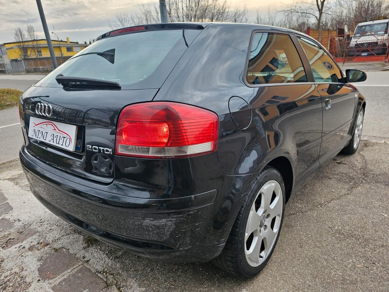 Audi A3 2.0 TDI 140cv Ambition 3 Porte*Unipro*Cerchi 17*