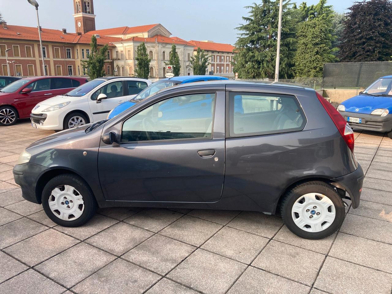 Fiat Punto 1.2i cat 3 porte EL